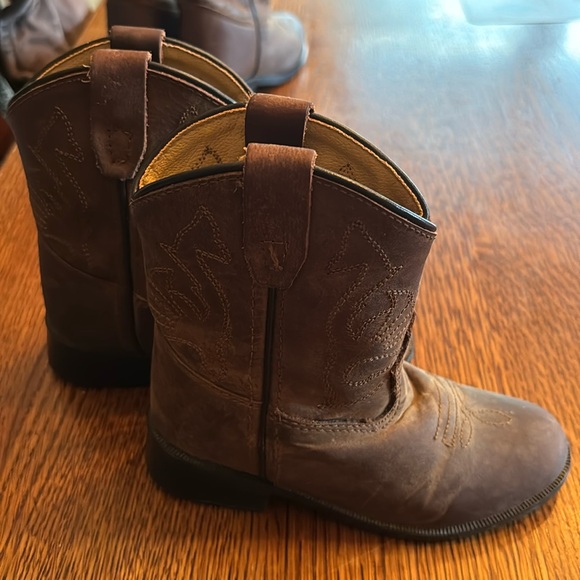 Lightly used masterson size 7 boot. - Picture 3 of 6